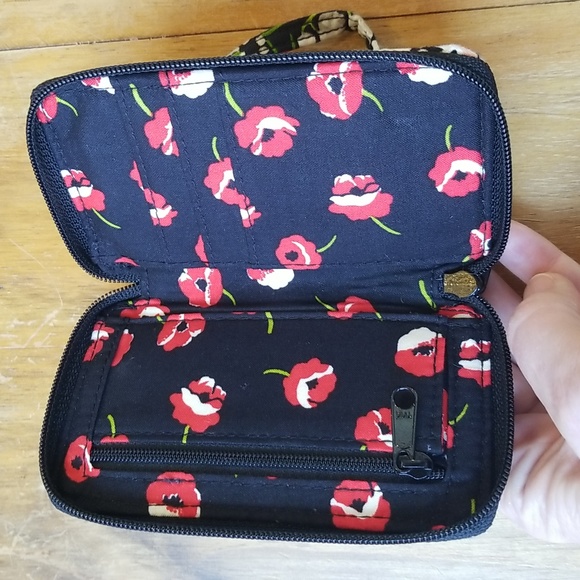 Vera Bradley Small Floral Pattern Wallet Wristlet - Picture 4 of 9